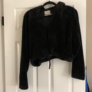 Urban outfitter, fuzzy, hooded, top cropped